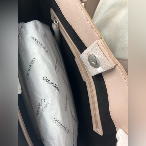 New Calvin Klein Audrey Bag - Picture 6 of 10
